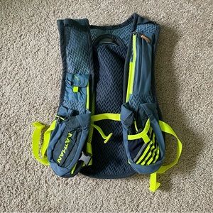 Nathan Fireball 8L Hydration Vest